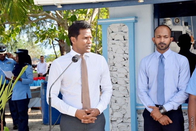 އޭޕްރިލް 2، 2015: ފުލުހުންނަށް ހާއްސަކޮށްގެން ދޫނިދޫގައި ގާއިމްކުރެވުނު ޑައިވިންގ ސްކޫލް ހުޅުވުމަށް ބޭއްވި ރަސްމިއްޔާތުގެ ތެރެއިން -- ސަންފޮޓޯ/ އަލީ ނަސީރު