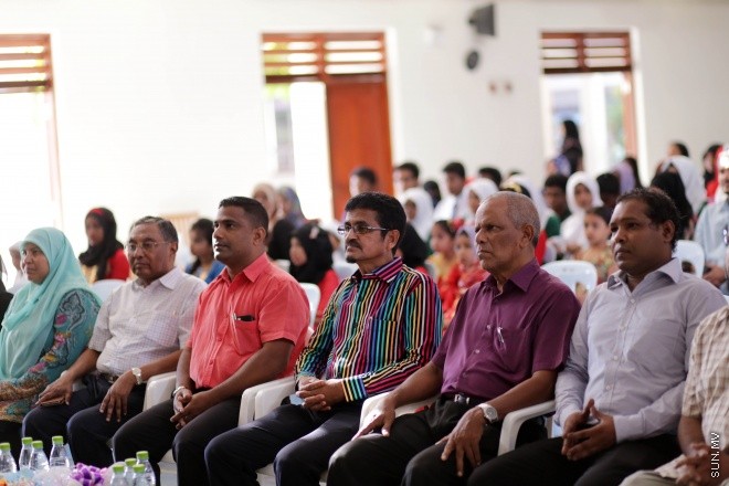 އޭޕްރީލް 11، 2015: އަދަބީ އުފާ ނަމުގައި ދިވެހި ބަހުގެ ހަރަކާތްތައް ހިރިޔާ ސްކޫލްގައި ފެށުން -- ސަން ފޮޓޯ/ފަޔާޒު މޫސާ