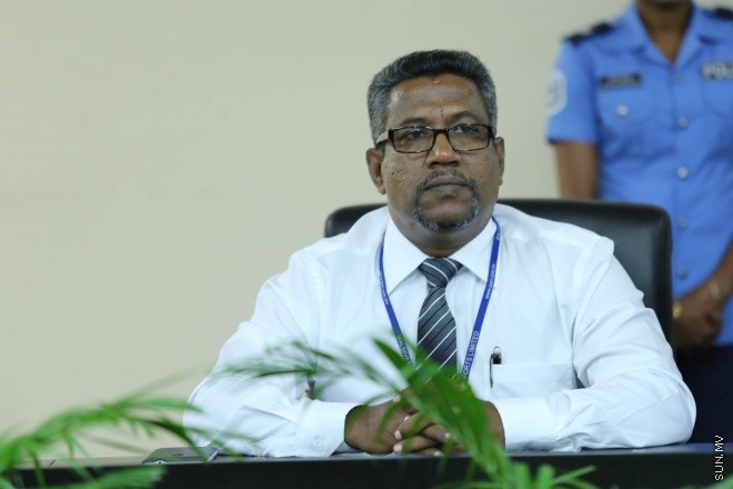 އޭޕްރިލް 14، 2015: ފުލުހުން ގެންގުޅޭ ކުއްތާތައް، ފުލުހުން ގެންގުޅޭ ކުއްތާތައް، "ފާރަ ގެމަ"، ބޭނުންކޮށްގެން ތަހުގީގުތައް ކުރުމުގައި އެއްބާރުލުން ދިނުމާ ބެހޭ އެއްބަސްވުމެއްގައި، ކަސްޓަމްސް، އިމިގްރޭޝަން، އެމްޕީއެލް އަދި އެމްއޭސީއެލް އާ އެކު ސޮއި ކުރުމަށް މިއަދު ބޭއްވި ރަސްމިއްޔާތުގެ ތެރެއިން &ndash; ސަންފޮޓޯ/ ފަޔާޒު މޫސާ