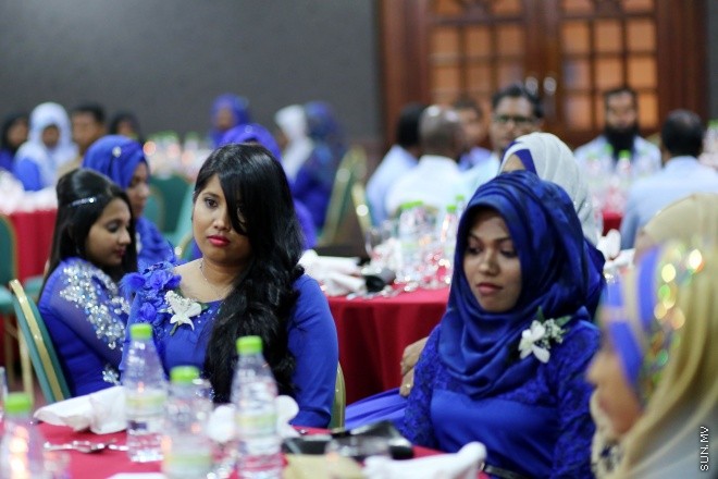 އޭޕްރީލް 18، 2015: ކްރިމިނަލް ކޯޓުގެ އަހަރީ ދުވަސް ފާހަގަކުރުމުގެ ގޮތުން ނަސަންދުރާ ޕެލަސް ހޮޓަލުގައި ބޭއްވި ހަފްލާގެ ތެރެއިން -- ސަން ފޮޓޯ/ފަޔާޒު މޫސާ