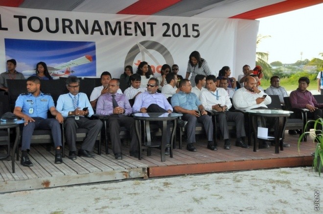 އޭޕްރިލް 22، 2015: ޓީއެމްއޭ ފުޓްސެލް މުބާރާތް ފެޝުމުގެ ރަސްމިއްޔާތުގެ ތެރެއިން --- ސަން ފޮޓޯ/ ޔޫސުފް ސޮފްވާން.