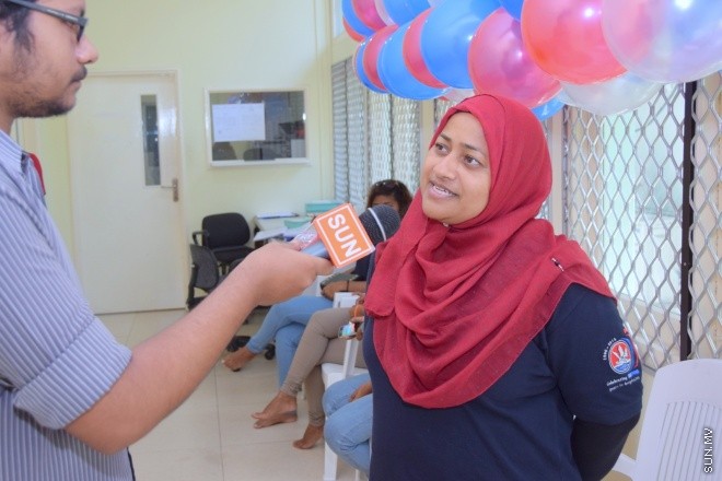 މޭއި 16، 2015: ސަން ސިޔާމް ގުރޫޕުން ތެލެސީމިއާ ސެންޓަރަށް ލޭ ހަދިޔާ ކުރުން