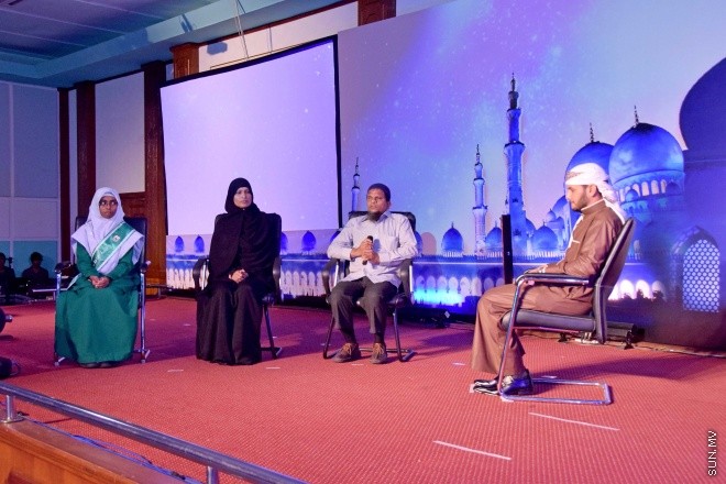 ޖޫން 13، 2015: ޤުރުއާން ކިޔެވުމުގެ 30 ވަނަ ޤައުމީ މުބާރާތް ނިންމުމުގެ ރަސްމިއްޔާތުގެ ތެރެއިން -- ސަންފޮޓޯ/ އަލީ ނަސީރު