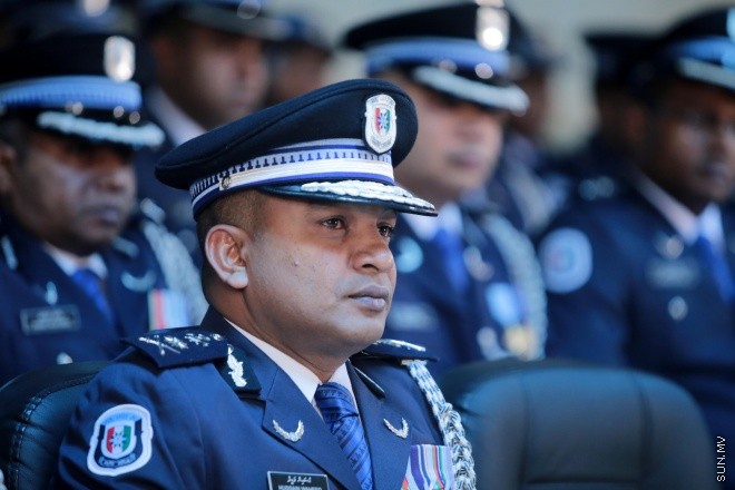 ޖޫން 23، 2015: ޕޮލިސް މެމޯރިއަލް ޑޭ ފާހަަގަކުރުމަށް އިސްކަންދަރު ކޮށީގައި ބޭއްވި ޖަލްސާގެ ތެރެއިން -- ސަން ފޮޓޯ/ފަޔާޒު މޫސާ