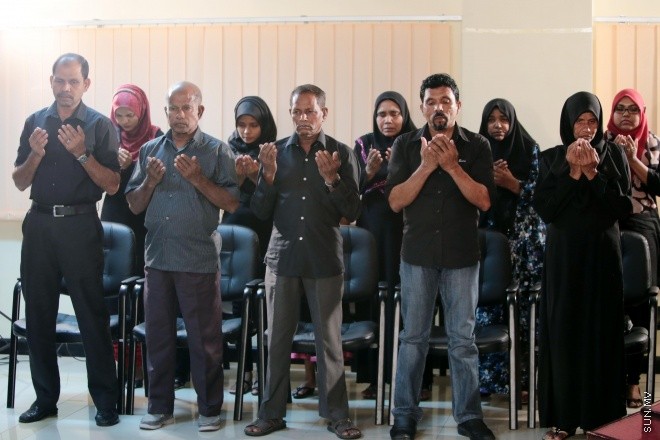 ޖޫން 23، 2015: ޕޮލިސް މެމޯރިއަލް ޑޭ ފާހަަގަކުރުމަށް އިސްކަންދަރު ކޮށީގައި ބޭއްވި ޖަލްސާގެ ތެރެއިން -- ސަން ފޮޓޯ/ފަޔާޒު މޫސާ