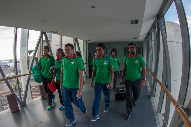 އިންޑިއަން އޯޝަން އައިލެންޑް ގޭމްސްގައި ވާދަކުރާ ރާއްޖޭގެ ޓީމުތައް ރިޔޫނިއަންއަށް ފައިބަނީ -- އެމްއޯސީ ފޮޓޯ: މުހައްމަދު އަހްސަން