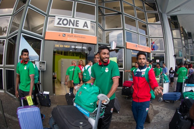 އިންޑިއަން އޯޝަން އައިލެންޑް ގޭމްސްގައި ވާދަކުރާ ރާއްޖޭގެ ޓީމުތައް ރިޔޫނިއަންގެ އެއާޕޯޓްގައި -- އެމްއޯސީ ފޮޓޯ: މުހައްމަދު އަހްސަން