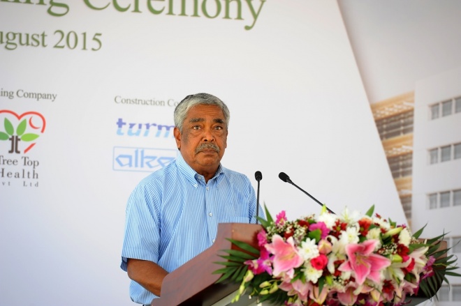 އޯގަސްޓް 6، 2015: ހުޅުމާލޭގައި އަލަށް އިމާރާތް ކުރާ ޓާޝަރީ ހޮސްޕިޓަލް އިމާރާތުގެ ބިންގާއެޅުމަށް ބޭއްވި ރަސްމިއްޔާތުގެ ތެރެއިން -- ފޮޓޯ/ ރައީސް އޮފީސް