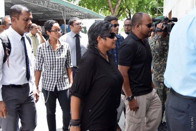 އޯގަސްޓް 20، 2015: ދައުލަތަށް ގިނަ ދުވަސްތަކެއް ވަންދެން ހިދުމަތް ކުރައްވާފައިވާ އަބްދުﷲ ހަމީދުގެ ހަށިކޮޅު މާލެ ގެނައުން -- ސަން ފޮޓޯ/ ފަޔާޒު މޫސާ