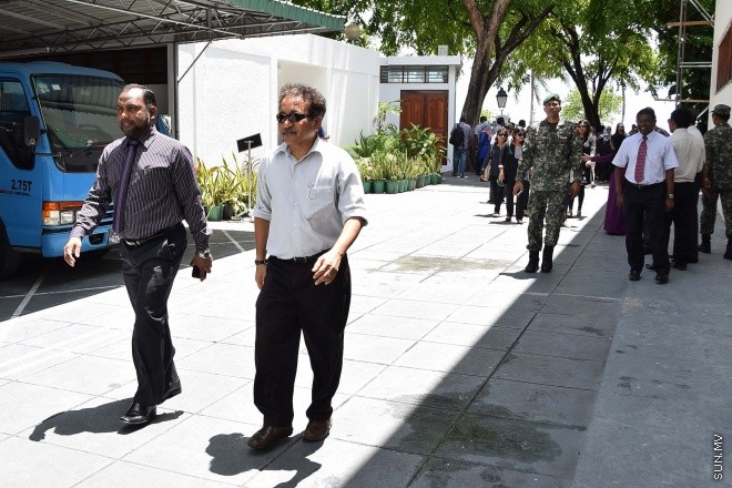 އޯގަސްޓް 20، 2015: ދައުލަތަށް ގިނަ ދުވަސްތަކެއް ވަންދެން ހިދުމަތް ކުރައްވާފައިވާ އަބްދުﷲ ހަމީދުގެ ހަށިކޮޅު މާލެ ގެނައުން -- ސަން ފޮޓޯ/ ފަޔާޒު މޫސާ