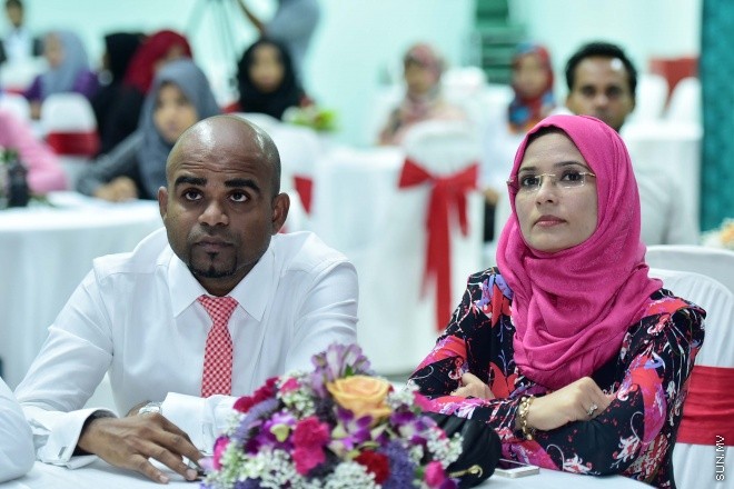 އޯގަސްޓް 24، 2015:  އެންޓި ކޮރަޕްޝަން ކޮމިޝަން (އޭސީސީ)ގެ މީޑިއާ ޕޮލިސީ އިފްތިތާހު ކުރުމަށް އިސްލާމިކް ޔުނިވަސިޓީގައި ބޭއްވި ހަފުލާގެ ތެރެއިން -- ސަން ފޮޓޯ/ފަޔާޒު މޫސާ