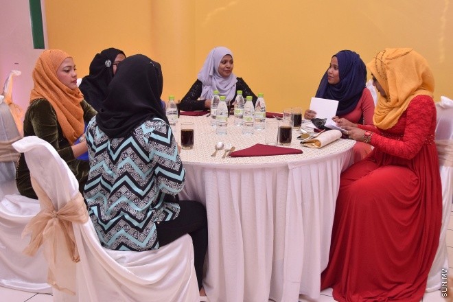 އޯގަސްޓް 26، 2015: އެލްޖީއޭގެ ފަސްވަނަ  އަހަރީ ދުވަސް ފާހަގަ ކުރުމައް ބޭއްވި ރަސްމިއްޔާތުގެ ތެރެއިން --- ސަން ފޮޓޯ ޔޫސުފް ސޮފްވާން 