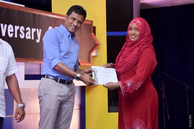 އޯގަސްޓް 26، 2015: އެލްޖީއޭގެ ފަސްވަނަ  އަހަރީ ދުވަސް ފާހަގަ ކުރުމައް ބޭއްވި ރަސްމިއްޔާތުގެ ތެރެއިން --- ސަން ފޮޓޯ ޔޫސުފް ސޮފްވާން 