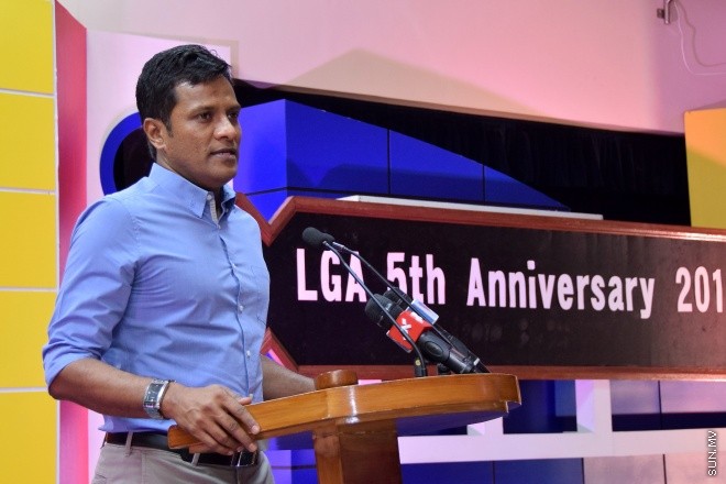 އޯގަސްޓް 26، 2015: އެލްޖީއޭގެ ފަސްވަނަ  އަހަރީ ދުވަސް ފާހަގަ ކުރުމައް ބޭއްވި ރަސްމިއްޔާތުގެ ތެރެއިން --- ސަން ފޮޓޯ ޔޫސުފް ސޮފްވާން 