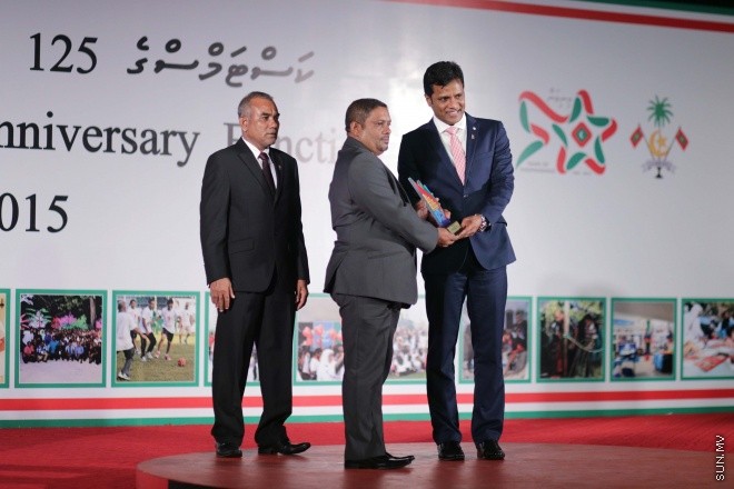 އޯގަސްޓް 28، 2015: ކަސްޓަމްސްގެ 125ވަނަ އަހަރީ ދުވަހުގެ މުނާސަބަތުގައި ދަރުބާރުގޭގައި ބޭއްވި ރަސްމީ ޖަލްސާގެ ތެރެއިން -- ސަން ފޮޓޯ/ފަޔާޒު މޫސާ