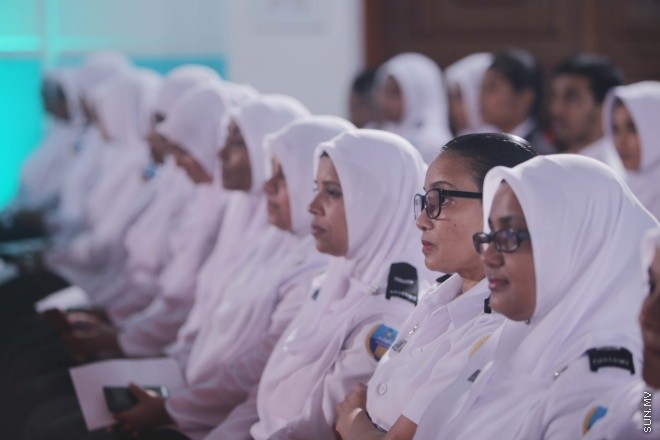އޯގަސްޓް 28، 2015: ކަސްޓަމްސްގެ 125ވަނަ އަހަރީ ދުވަހުގެ މުނާސަބަތުގައި ދަރުބާރުގޭގައި ބޭއްވި ރަސްމީ ޖަލްސާގެ ތެރެއިން -- ސަން ފޮޓޯ/ފަޔާޒު މޫސާ