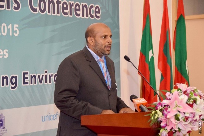 ސެޕްޓެމްބަރ 1، 2015: 3 ވަނަ ބައިނަލްއަގުވާމީ ޓީޗަރުންގެ ކޮންފަރެންސް ހުޅުވުމުގެ ރަސްމިއްޔާތުގެ ތެރެއިން -- ސަންފޮޓޯ/ އަލީ ނަސީރު