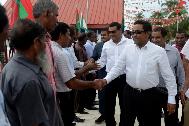 ސެޕްޓެމްބަރ 1، 2015: މާޅޮސްމަޑުލުއުތުރުބުރީ މަޑުއްވަރީ އާ އިންޖީނުގެ ރައީސުލްޖުމްހޫރިއްޔާ ހުޅުއްވައިދެއްވުން -- ފޮޓޯ/ރައީސް އޮފީސް