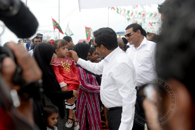 ސެޕްޓެމްބަރ 1، 2015: މާޅޮސްމަޑުލުއުތުރުބުރީ މަޑުއްވަރީ އާ އިންޖީނުގެ ރައީސުލްޖުމްހޫރިއްޔާ ހުޅުއްވައިދެއްވުން -- ފޮޓޯ/ރައީސް އޮފީސް