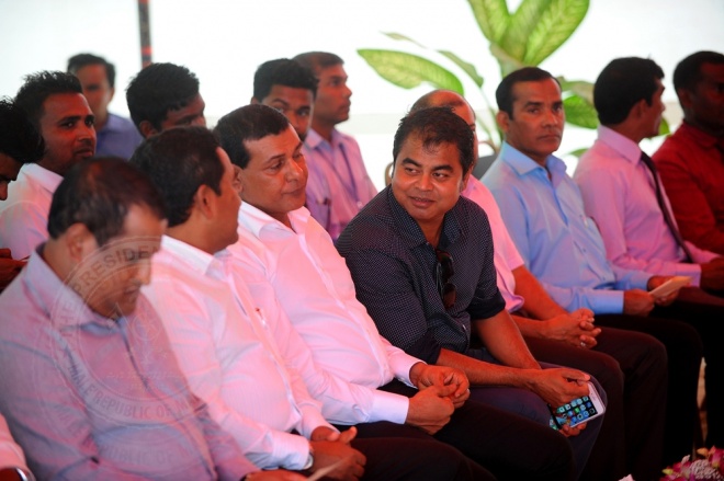 ސެޕްޓެމްބަރ 1، 2015: މާޅޮސްމަޑުލުއުތުރުބުރީ މަޑުއްވަރީ އާ އިންޖީނުގެ ރައީސުލްޖުމްހޫރިއްޔާ ހުޅުއްވައިދެއްވުން -- ފޮޓޯ/ރައީސް އޮފީސް