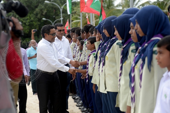 ސެޕްޓެމްބަރ 1، 2015: މާޅޮސްމަޑުލުއުތުރުބުރީ އިންނަމާދޫ އާ އިންޖީނުގެ ރައީސުލްޖުމްހޫރިއްޔާ ހުޅުއްވައިދެއްވުން --- ފޮޓޯ/ރައީސް އޮފީސް