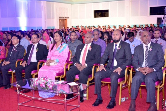 ސެޕްޓެމްބަރ 30، 2015: އިސްކަންދަރު ސްކޫލުގެ، 2014 ވަނަ އަހަރުގެ އަހަރީ އިނާމު ދިނުމުގެ ޖަލްސާގެ ތެރެއިން -- ސަންފޮޓޯ/ އަލީ ނަސީރު