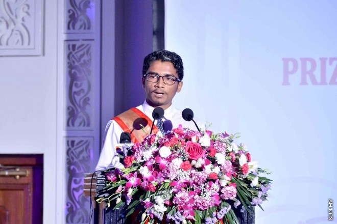 ސެޕްޓެމްބަރ 30، 2015: އިސްކަންދަރު ސްކޫލުގެ، 2014 ވަނަ އަހަރުގެ އަހަރީ އިނާމު ދިނުމުގެ ޖަލްސާގެ ތެރެއިން -- ސަންފޮޓޯ/ އަލީ ނަސީރު