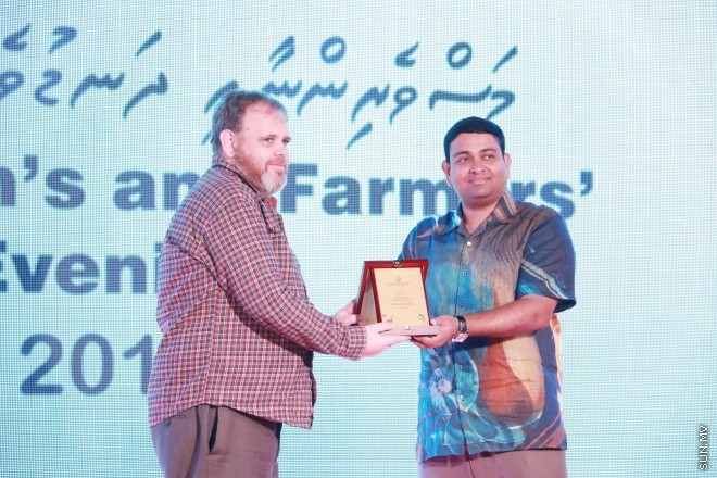 ނުވެމްބަރ 21، ދަނޑުވެރިކަމާއި މަސްވެރިކަމުގެ ދުވަހުގެ މުނާސަބަތާ ގުޅުވައިގެން "މަސްވެރިންނާއި ދަނޑުވެރިންގެ ހަވީރު" ނަމުގައި ދަރުބާރުގޭގައި ބޭއްވި ޖަލްސާ ތެރެއިން -- ސަން ފޮޓޯ/ފަޔާޒު މޫސާ