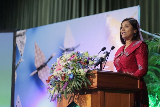 ނޮވެމްބަރ 22، 2015: ދަސްވާރު ޕްރޮގްރާމްގެ ދަސްވެނިވުން ފާހަގަ ކުރުމުގެ ގޮތުން ކުއްލިއްޔާގައި ބޭއްވި ހަފްލާގެ ތެރެއިން -- ސަން ފޮޓޯ/ ފަޔާޒު މޫސާ