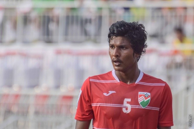 ޑިސެމްބަރު 26، 2015؛ އިންޑިއާގެ ޓްރިވެންޑްރަމްގައި ކުރިއަށްދާ ސާފް ސުޒުކީ ކަޕްގައި ރާއްޖެ އާއި ބަނގުލަދޭޝް ބައްދަލު ކުރި މެޗުގެ ތެރެއިން-- ސަން ފޮޓޯ/ ފަޔާޒު މޫސާ