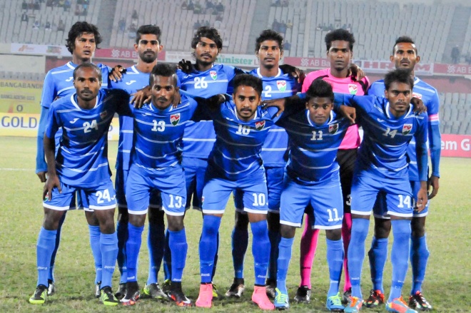 ޖަނަވަރީ 14، 2016: ބަންގްލަދޭޝްގައި ކުރިއަށް ދާ ބަންގުބަންދު ގޯލްޑް ކަޕްގައި ރާއްޖެއާ ބަންގްލަދޭޝްގެ 21 އަހަރުން ދަށުގެ ޓީމު ބައްދަލު ކުރި މެޗުގެ ތެރެއިން -- ފޮޓޯ/ އިމޭޖާސް އެމްވީ