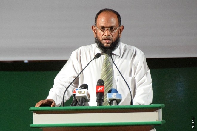 19 ފެބްރުއަރީ 2016 : އާދާލަތު ޕާޓީން އާޓިފިޝަލް ބީޗުގައި ބޭވިޖަލްސާގެ ތެރެއިން --- ސަން ފޮޓޯ : މުހަންމަދު އަފްރާހް 