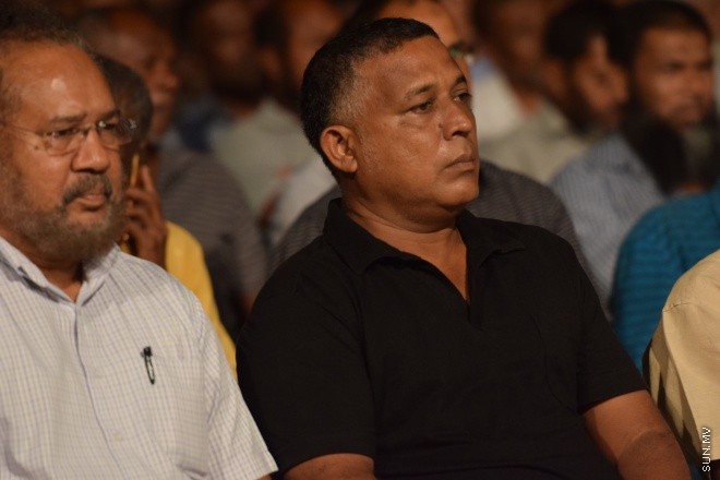 19 ފެބްރުއަރީ 2016 : އާދާލަތު ޕާޓީން އާޓިފިޝަލް ބީޗުގައި ބޭވިޖަލްސާގެ ތެރެއިން --- ސަން ފޮޓޯ : މުހަންމަދު އަފްރާހް 