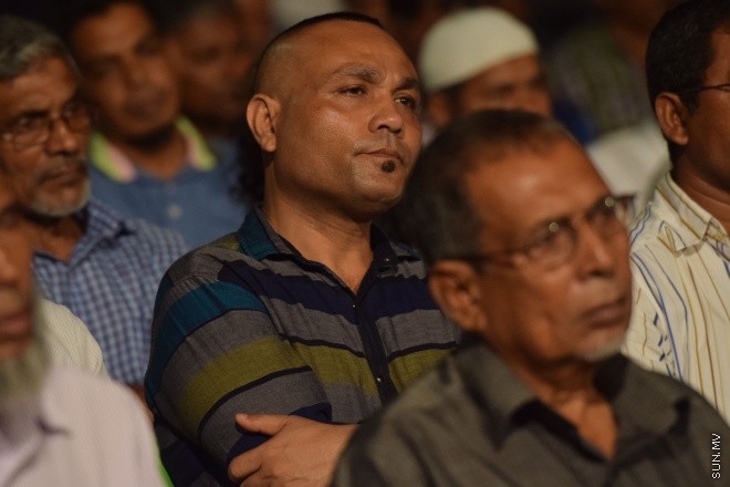 19 ފެބްރުއަރީ 2016 : އާދާލަތު ޕާޓީން އާޓިފިޝަލް ބީޗުގައި ބޭވިޖަލްސާގެ ތެރެއިން --- ސަން ފޮޓޯ : މުހަންމަދު އަފްރާހް 