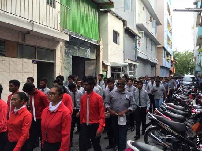 ފެބްރުއަރީ 20، 2016: އަހުމަދިއްޔާ އިންޓަނޭޝަނަލް ސްކޫލުގެ 34 ވަނަ އަހަރީ ދުވަސް ފާހަގަ ކުރުމުގެ ގޮތުން ބޭއްވި ޕެރޭޑް--ސަންފޮޓޯ: އަހުމަދު މުޖުތަބާ