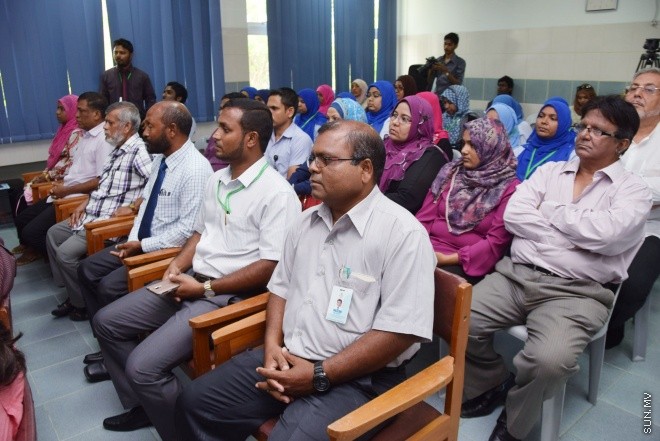 ފެބްރުއަރީ 21، 2016: ހުޅުމާލޭ ހޮސްޕިޓަލްގައި އަލްޓްރާ ސައުންޑް ސްކޭން އާއި ތުންފަތާއި ތަލީގެ އައިބު (ކްލެފްޓް/ކްލެފްޓް ޕެލެޓް) އޮޕަރޭޝަން ކުރުމުގެ ކޭމްޕް އިފްތިތާހުކުރުމަށް ހުޅުމާލޭ ހޮސްޕިޓަލްގައި ބޭއްވި ރަސްމިއްޔާތުގެ ތެރެއިން -- ސަން ފޮޓޯ/ ފަޔާޒު މޫސާ