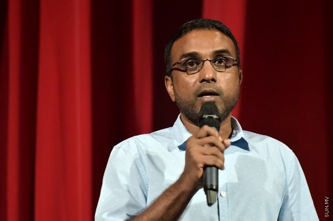 ފެބްރުއަރީ 22، 2016: އޭސީސީގެ "ބިތުފަންގި" ޑްރާމާ ސީރީޒް ޕްރިމިއާ ކުރުމަށް އޮލިމްޕަހުގައި ބޭއްވި ރަސްމިއްޔާތުގެ ތެރެއިން--ސަންފޮޓޯ: ފަޔާޒު މޫސާ