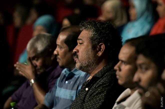 ފެބްރުއަރީ 22، 2016: އޭސީސީގެ "ބިތުފަންގި" ޑްރާމާ ސީރީޒް ޕްރިމިއާ ކުރުމަށް އޮލިމްޕަހުގައި ބޭއްވި ރަސްމިއްޔާތުގެ ތެރެއިން--ސަންފޮޓޯ: ފަޔާޒު މޫސާ