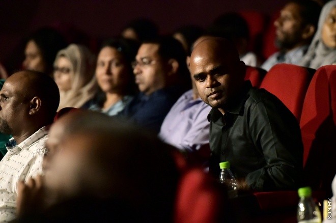 ފެބްރުއަރީ 22، 2016: އޭސީސީގެ "ބިތުފަންގި" ޑްރާމާ ސީރީޒް ޕްރިމިއާ ކުރުމަށް އޮލިމްޕަހުގައި ބޭއްވި ރަސްމިއްޔާތުގެ ތެރެއިން--ސަންފޮޓޯ: ފަޔާޒު މޫސާ