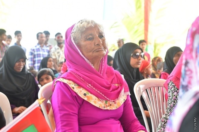 މާޗް 01، 2016: ހއ. ވަށަފަރުގައި ސަރުކާރުން ގާއިމްކޮށްފައިވާ ބަނދަރު ރަސްމީކޮށް ހުޅުވުމަށް ވަށަފަރުގައި ބޭއްވި ރަސްމިއްޔާތުގެ ތެރެއިން -- ފޮޓޯ/ ރައީސް އޮފީސް