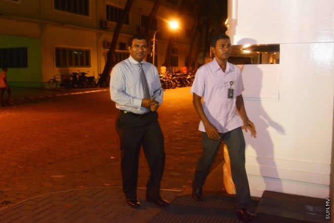 މާޗް 3، 2016: ސަރުކާރުން ސިޔާސީ ޕާޓީތަކާ އެކު ބާއްވާ މަޝްވަރާތަކުގެ ފުރަތަމަ ބައްދަލުވުމުގެ ތެރެއިން -- ސަން ފޮޓޯ/ ފަޔާޒު މޫސާ