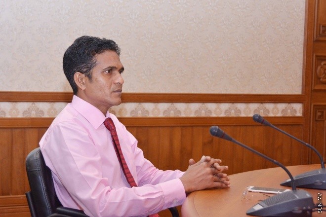 މާޗް 3، 2016: ސަރުކާރުން ސިޔާސީ ޕާޓީތަކާ އެކު ބާއްވާ މަޝްވަރާތަކުގެ ފުރަތަމަ ބައްދަލުވުމުގެ ތެރެއިން -- ސަން ފޮޓޯ/ ފަޔާޒު މޫސާ