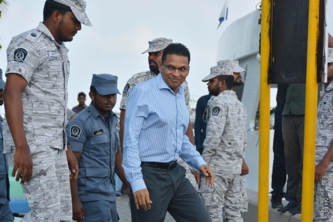 މާޗް 15، 2016: ކާނަލް ރިޓަޔާޑު މުހައްމަދު ނާޒިމް އިސްތިއުނާފު މައްސަލަ ބަލައި ނިންމާ ހުކުން ކުރުން -- ސަން ފޮޓޯ/ފަޔާޒު މޫސާ