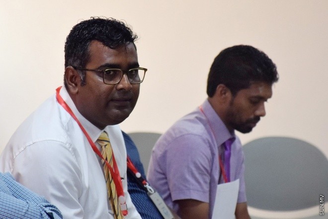 މާޗް 17، 2016: ވޮލީބޯލް އެސޯސިއޭޝަނަށް ރައީސަކު ހޮވުމަށް ބޭއްވުނު އިންތިހާބްގެ ތެރެއިން -- ސަން ފޮޓޯ/ ފަޔާޒު މޫސާ