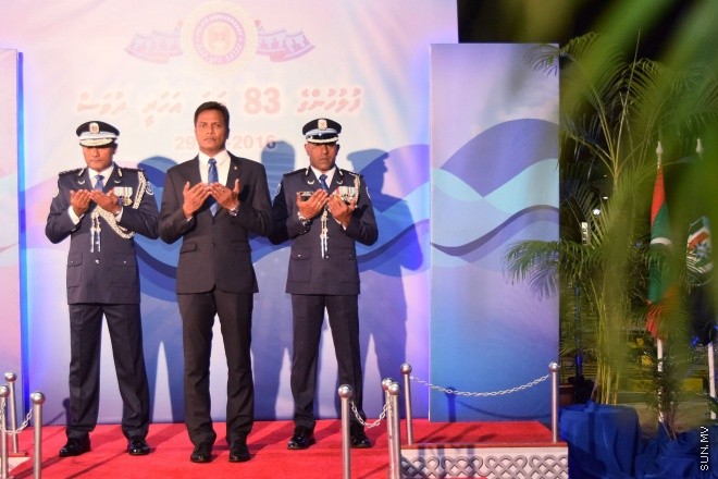 މާޗް 28، 2016: ރާއްޖޭގައި ފުލުހުންގެ ހިދުމަތްފެށިތާ 83 އަހަރު ފުރުން ފާހަގަކުރުމަށް ބޭއްވުނު ދިދަނެގުމުގެ ހާއްސަ ރަސްމިއްޔާތުގެ ތެރެއިން -- ސަން ފޮޓޯ/ފަޔާޒު މޫސާ