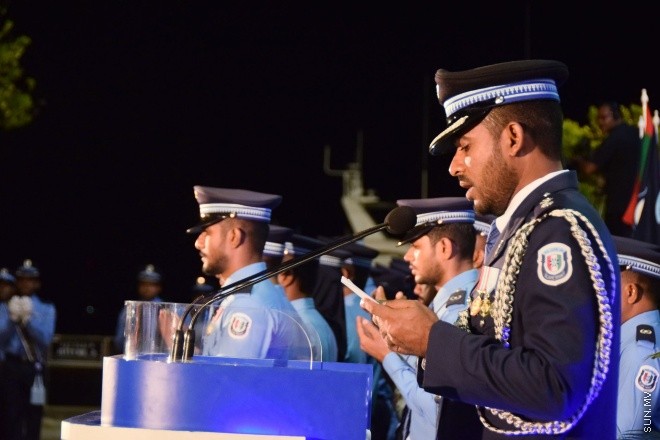 މާޗް 28، 2016: ރާއްޖޭގައި ފުލުހުންގެ ހިދުމަތްފެށިތާ 83 އަހަރު ފުރުން ފާހަގަކުރުމަށް ބޭއްވުނު ދިދަނެގުމުގެ ހާއްސަ ރަސްމިއްޔާތުގެ ތެރެއިން -- ސަން ފޮޓޯ/ފަޔާޒު މޫސާ