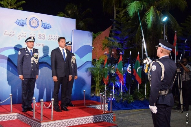 މާޗް 28، 2016: ރާއްޖޭގައި ފުލުހުންގެ ހިދުމަތްފެށިތާ 83 އަހަރު ފުރުން ފާހަގަކުރުމަށް ބޭއްވުނު ދިދަނެގުމުގެ ހާއްސަ ރަސްމިއްޔާތުގެ ތެރެއިން -- ސަން ފޮޓޯ/ފަޔާޒު މޫސާ