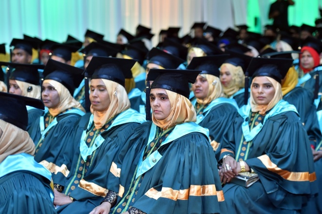 އޭޕްރީލް 1، 2016: އިސްލާމިިކް ޔުނިވަސިޓީގެ ފުރަތަމަ ދަސްވެނިވުމުގެ ރަސްމިއްޔާތުގެ ތެރެއިން -- ފޮޓޯ/ރައީސް އޮފީސް