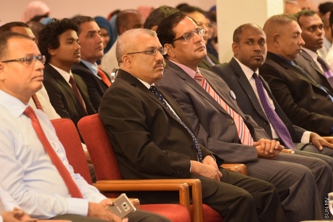 އޭޕްރިލް 10، 2016: ދުނިޔޭގެ ސިއްހަތު ދުވަސް ފާހަގަކުރުމަށް ބޭއްވި ރަސްމީ ޖަލްސާގެ ތެރެއިން --- ސަން ފޮޓޯ/ އަހުމަދު ޝަރުވާން