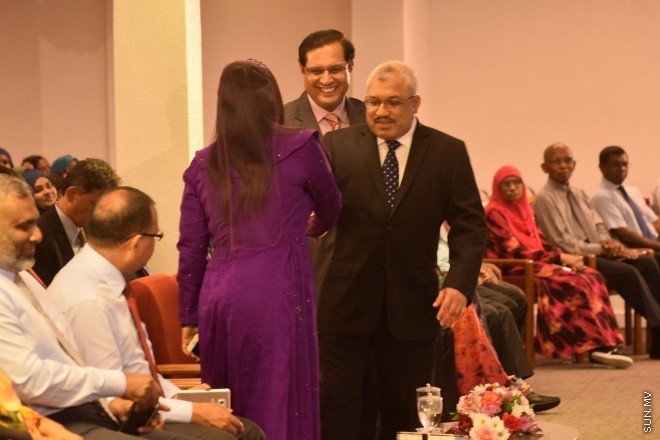 އޭޕްރިލް 10، 2016: ދުނިޔޭގެ ސިއްހަތު ދުވަސް ފާހަގަކުރުމަށް ބޭއްވި ރަސްމީ ޖަލްސާގެ ތެރެއިން --- ސަން ފޮޓޯ/ އަހުމަދު ޝަރުވާން